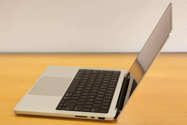 MacBook Pro developer right view